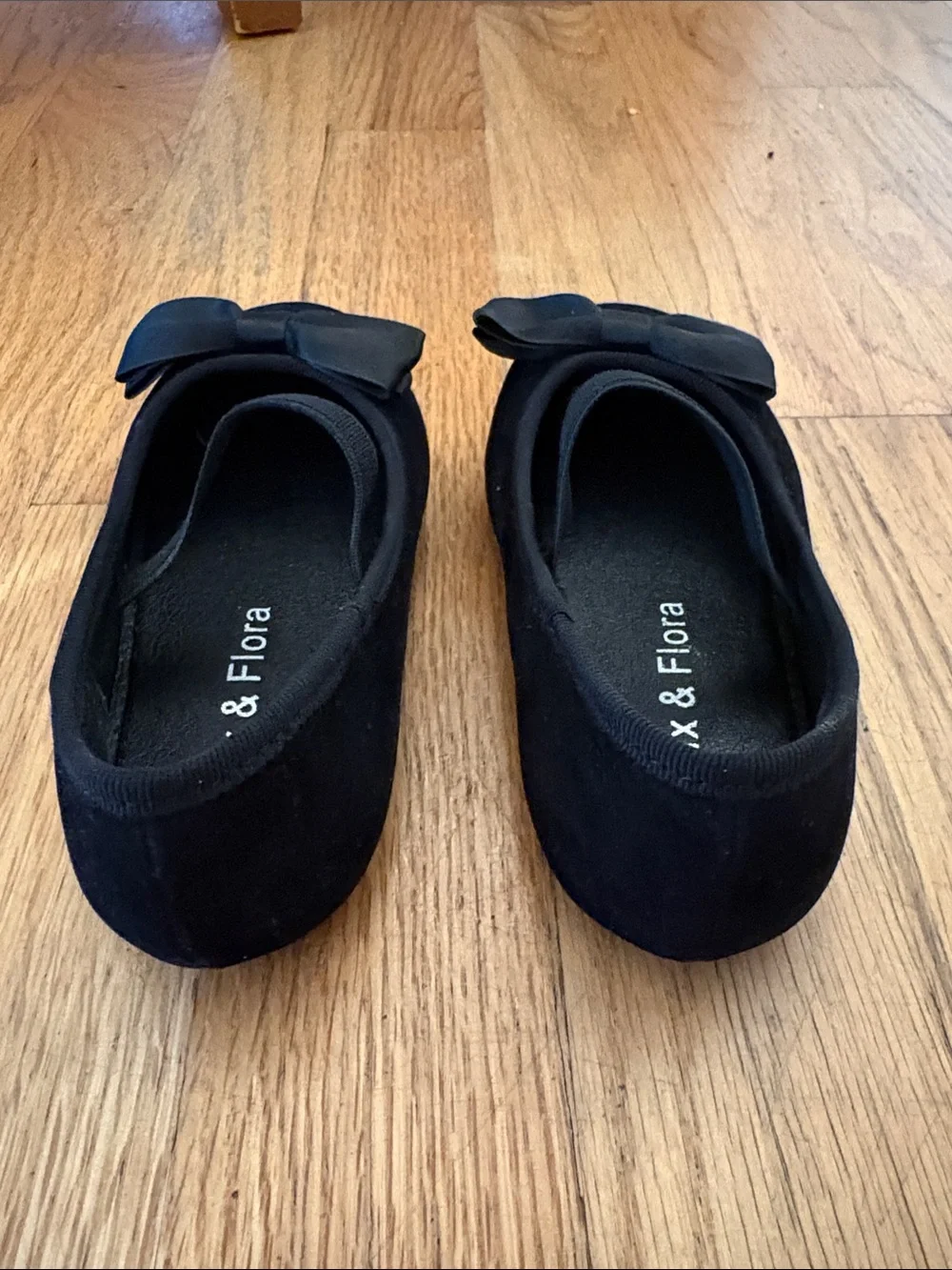 Felix & Flora Velvet Dress shoes